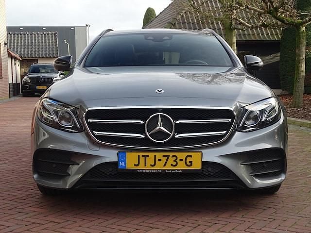 Occasion Mercedes E220 AMG 194 PK (142 kW) 2019 Grijs (metallic) Stationwagen