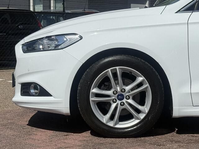 Occasion Ford Mondeo Titanium 161 PK (118 kW) 2017 Wit Hatchback