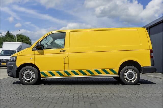 Geel Gebruikt 2015 VW T5 Van | € 4.950 - Afbeelding 1/4
