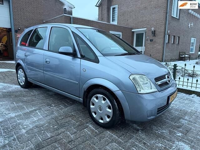 Grijs Occasion 2005 Opel Meriva Enjoy MPV | € 1.650 (Eerlijke prijs) - Afbeelding 1/4