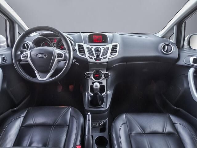 Occasion Ford Fiesta Titanium 82 PK (60 kW) 2012 Grijs Hatchback