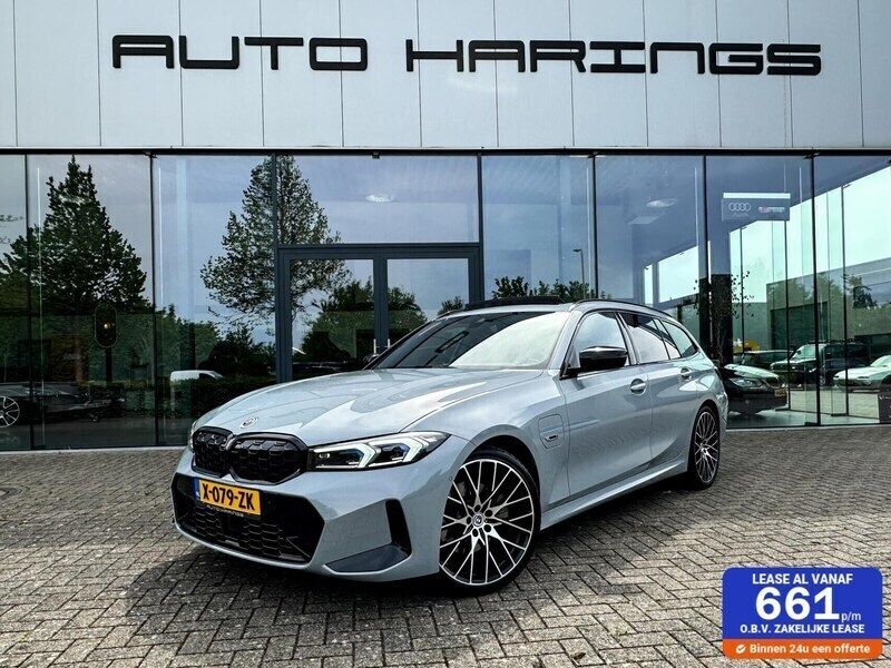Grijs Gebruikt 2022 BMW 330 Stationwagen | € 49.950 - Afbeelding 1/4