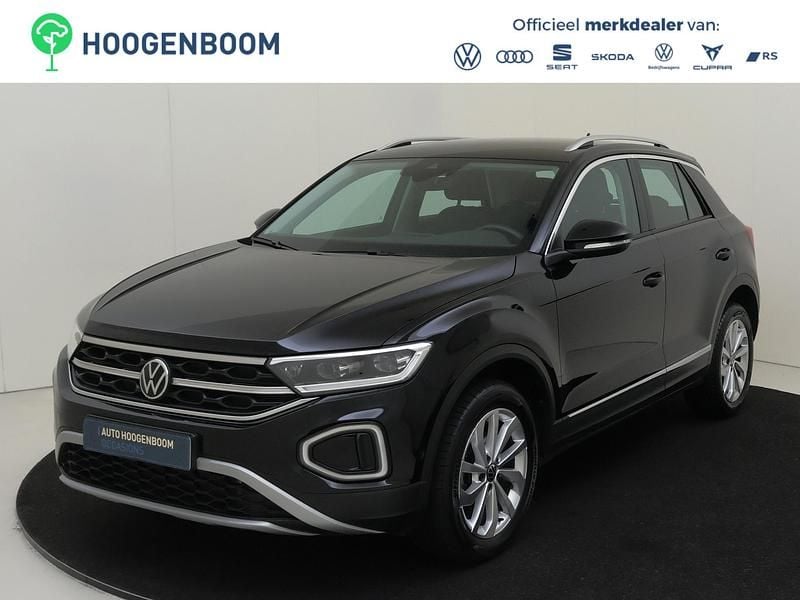 Zwart Gebruikt 2024 VW T-Roc Pro SUV | € 30.750 (Goede deal) - Afbeelding 1/4