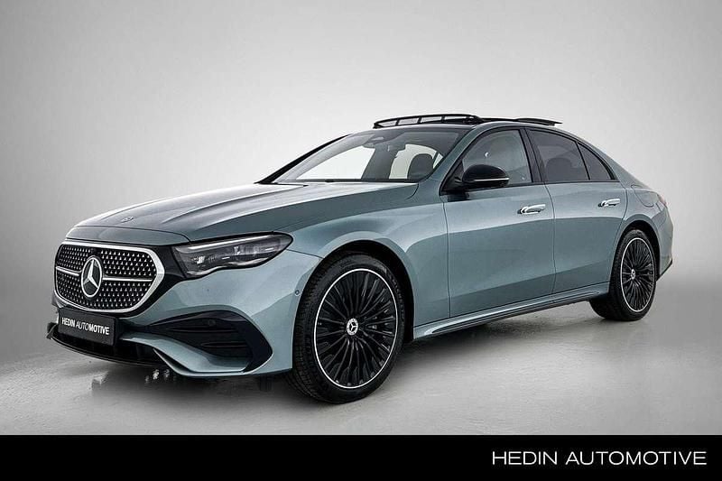 Grijs Nieuw 2025 Mercedes E300 Sport Edition Sedan | € 79.665 (Super prijs) - Afbeelding 1/4