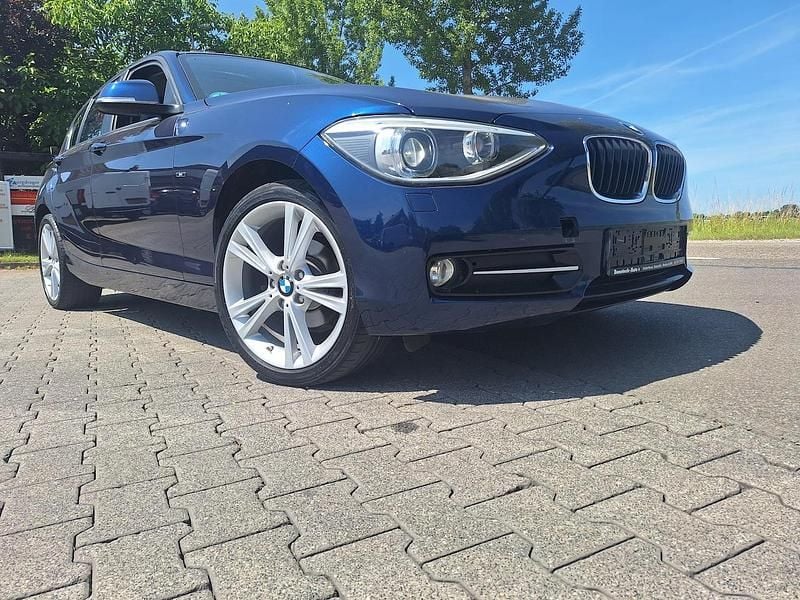 Blauw Gebruikt 2014 BMW 116 Executive Hatchback | € 11.525 (Eerlijke prijs) - Afbeelding 1/4