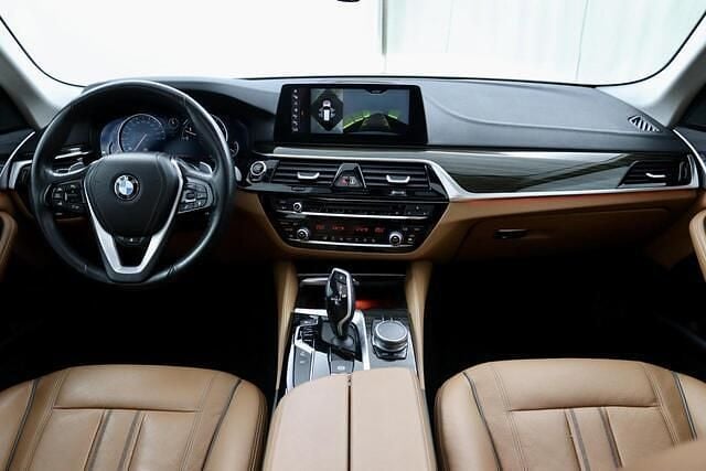 Occasion BMW 540 Executive 341 PK (250 kW) 2018 Wit Stationwagen