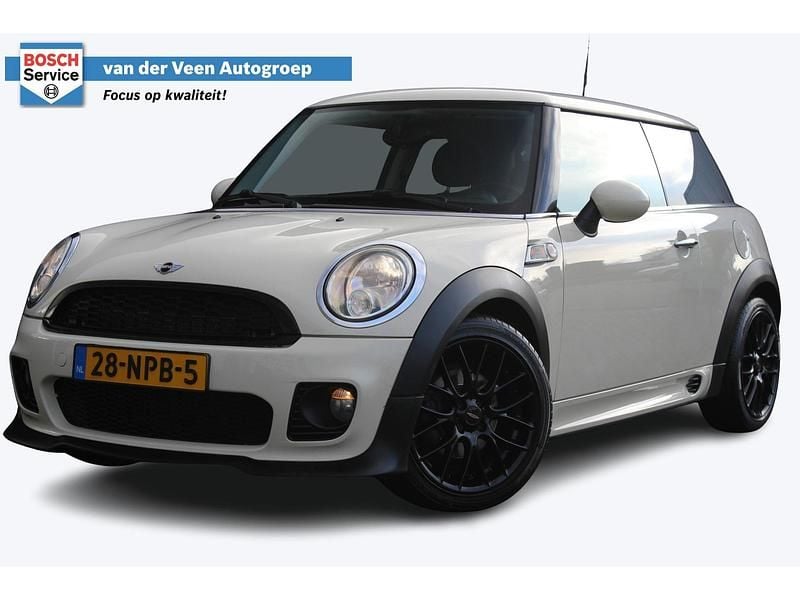 Occasion Mini Cooper Business 123 PK (90 kW) 2010 Wit Hatchback