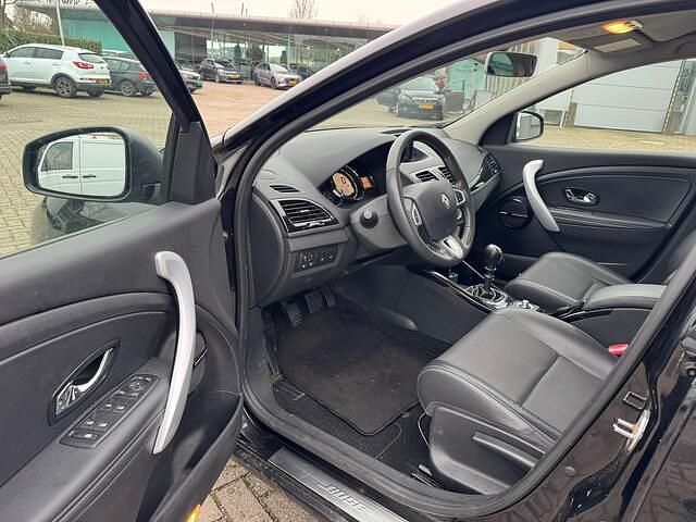 Occasion Renault Mégane GrandTour Bose Edition 110 PK (80 kW) 2012 Zwart (metallic) Stationwagen