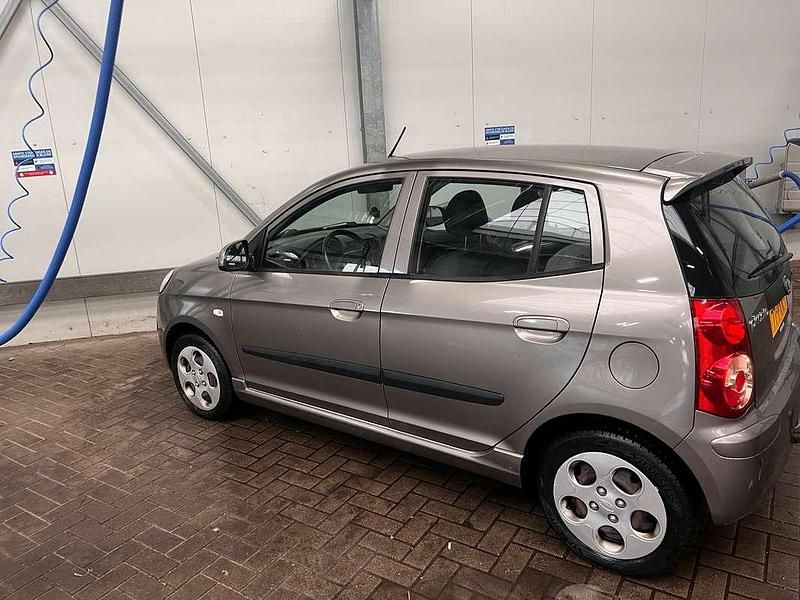 Beige Gebruikt 2011 Kia Picanto Hatchback | € 2.750 (Eerlijke prijs) - Afbeelding 1/4