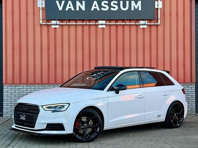 Wit Gebruikt 2016 Audi A3 Sportback S-Line Hatchback | € 18.990 (Goede deal) - Afbeelding 1/4