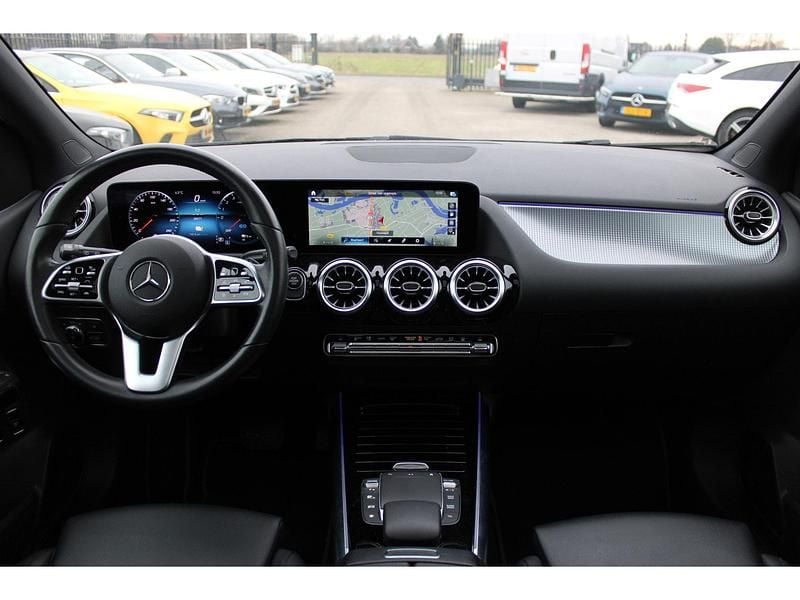 Occasion Mercedes B250 Premium Plus 218 PK (160 kW) 2021 Blauw MPV