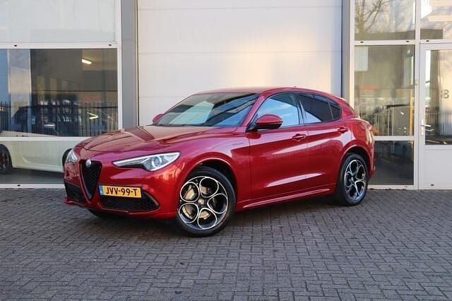 Rood Occasion 2020 Alfa Romeo Stelvio Veloce SUV | € 39.950 (Goede deal) - Afbeelding 1/4