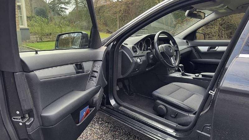 Occasion Mercedes C180 156 PK (114 kW) 2011 Zwart Stationwagen