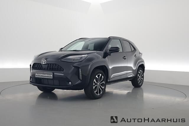 Zwart Nieuw 2025 Toyota Yaris Cross SUV | € 32.450 (Eerlijke prijs) - Afbeelding 1/3