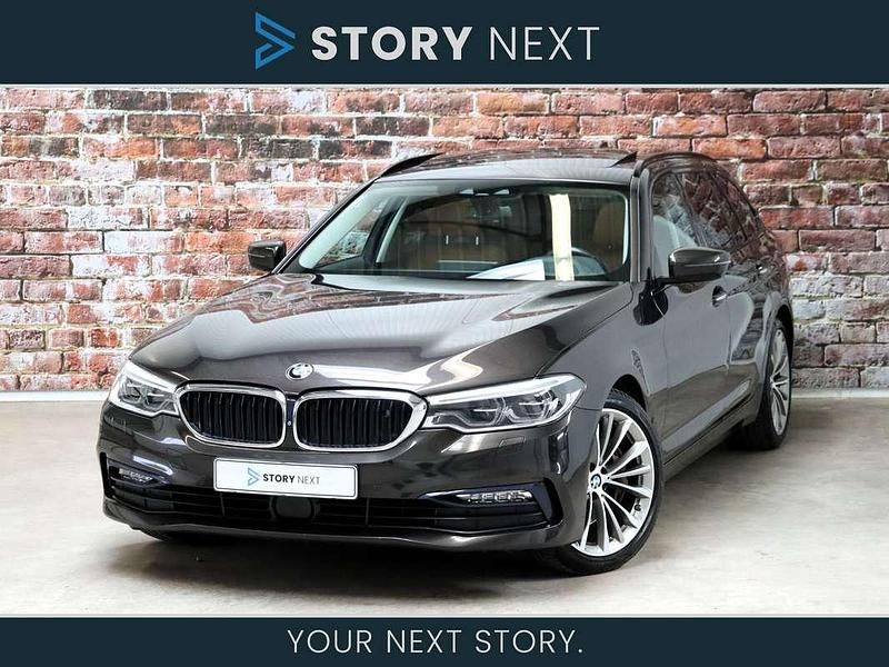 Bruin Gebruikt 2017 BMW 540 Executive Stationwagen | € 28.950 (Eerlijke prijs) - Afbeelding 1/4