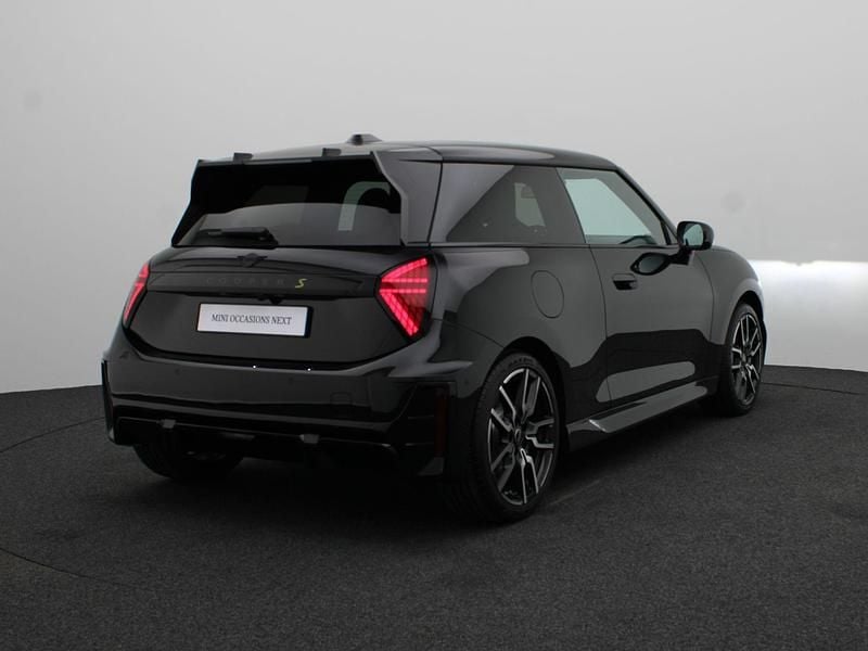 Nieuw Mini Cooper SE 160 kW (218 PK) 2025 Zwart Hatchback