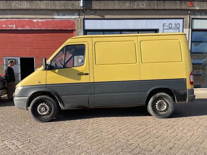 Gebruikt 2006 Mercedes Sprinter Van | € 4.000 (Goede deal) - Afbeelding 1/4
