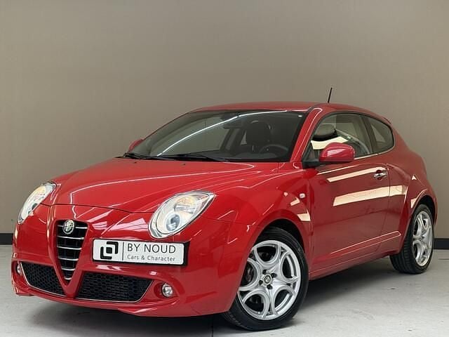 Rood Gebruikt 2008 Alfa Romeo MiTo Distinctive Hatchback | € 6.950 (Iets duurder) - Afbeelding 1/4