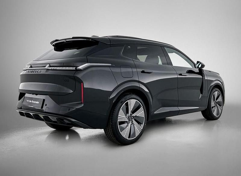 Occasion Lynk & Co 08 345 PK (253 kW) 2025 Zwart SUV