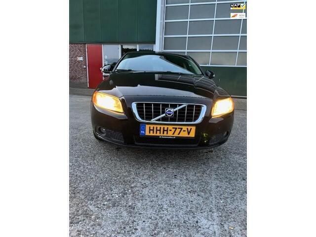 Zwart, metallic lak Gebruikt 2008 Volvo V70 Kinetic Stationwagen | € 9.950 (Super prijs) - Afbeelding 1/4