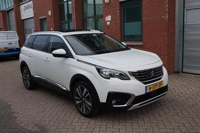 Wit Gebruikt 2020 Peugeot 5008 Premium SUV | € 17.450 (Goede deal) - Afbeelding 1/4