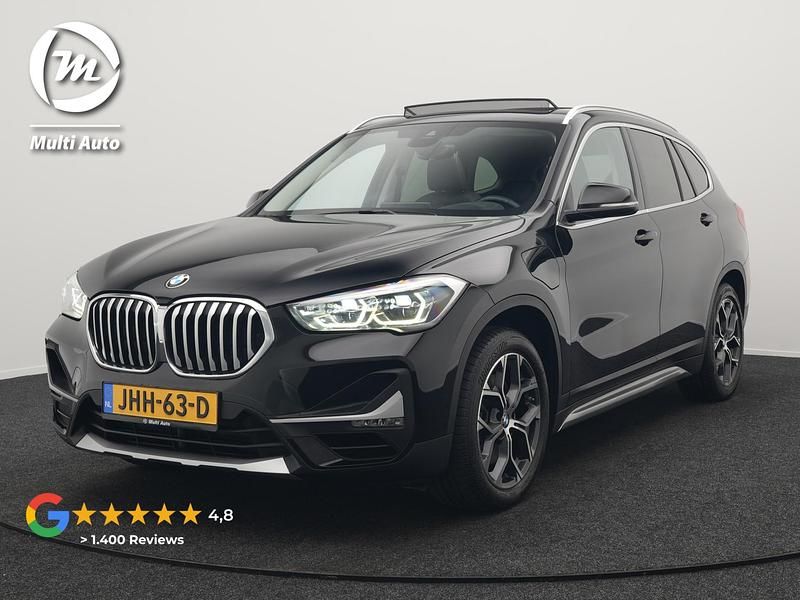 Zwart Gebruikt 2021 BMW X1 Sport Line SUV | € 27.230 (Eerlijke prijs) - Afbeelding 1/3