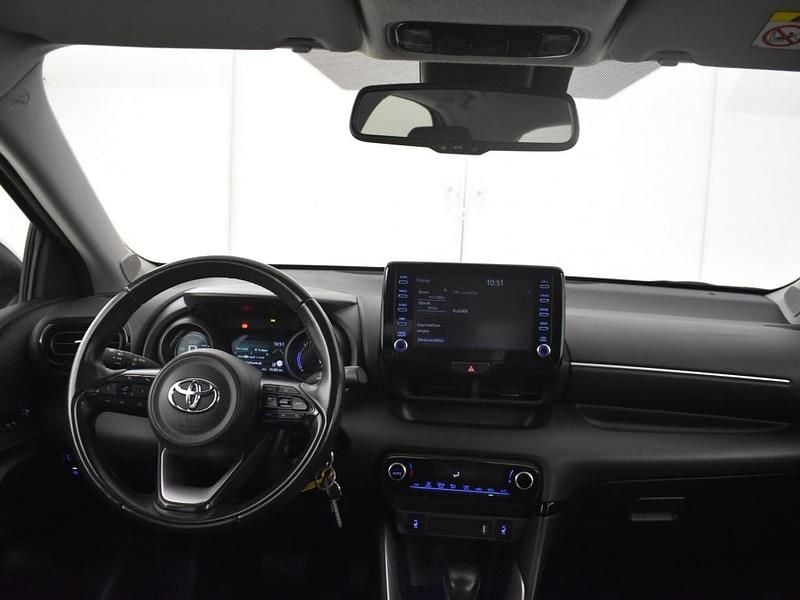 Occasion Toyota Yaris Hybrid 116 PK (85 kW) 2022 Wit Hatchback