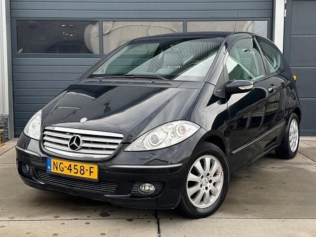 Zwart Gebruikt 2005 Mercedes A150 MPV | € 3.199 (Eerlijke prijs) - Afbeelding 1/4