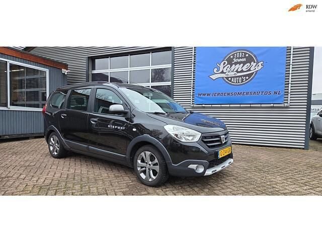 Zwart (metallic) Occasion 2016 Dacia Lodgy Stepway MPV | € 4.950 (Goede deal) - Afbeelding 1/4