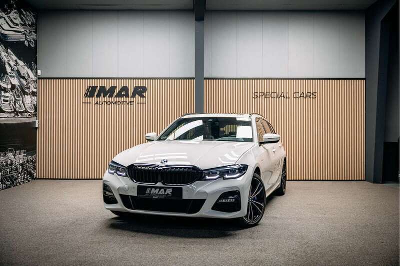 Wit Gebruikt 2021 BMW 330e Stationwagen | € 34.950 (Eerlijke prijs) - Afbeelding 1/4