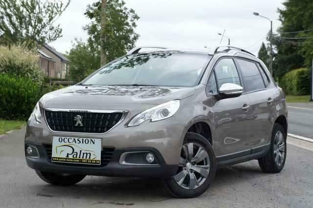 Grijs Gebruikt 2017 Peugeot 2008 Style SUV | € 10.900 (Eerlijke prijs) - Afbeelding 1/4