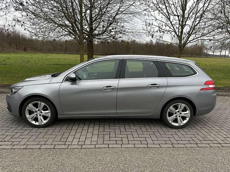 Occasion Peugeot 308 GT-line 131 PK (96 kW) 2018 Grijs MPV