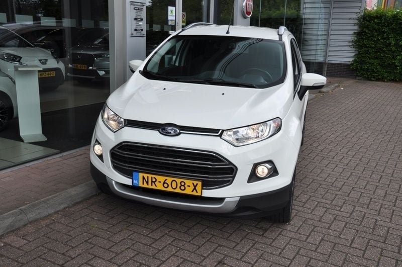 Wit Gebruikt 2017 Ford Ecosport Titanium SUV | € 13.450 (Eerlijke prijs) - Afbeelding 1/4