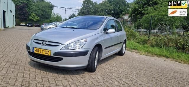 Grijs Gebruikt 2003 Peugeot 307 Hatchback | € 1.550 (Eerlijke prijs) - Afbeelding 1/4