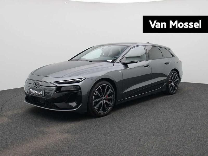 Grijs Gebruikt 2025 Audi A6 e-tron Performance Stationwagen | € 79.900 - Afbeelding 1/4