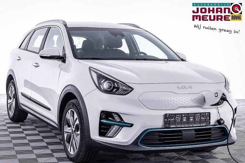Wit Gebruikt 2022 Kia e-Niro 3 SUV | € 19.900 - Afbeelding 1/4