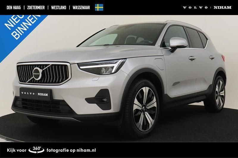 Zilver Gebruikt 2023 Volvo XC40 Ultimate SUV | € 40.890 (Eerlijke prijs) - Afbeelding 1/4