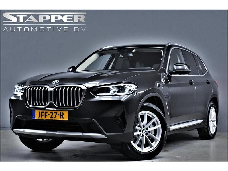Grijs Gebruikt 2022 BMW X3 Executive SUV | € 36.995 (Super prijs) - Afbeelding 1/4