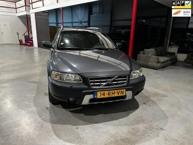 Grijs Gebruikt 2005 Volvo XC70 Summum SUV | € 3.750 (Eerlijke prijs) - Afbeelding 1/4