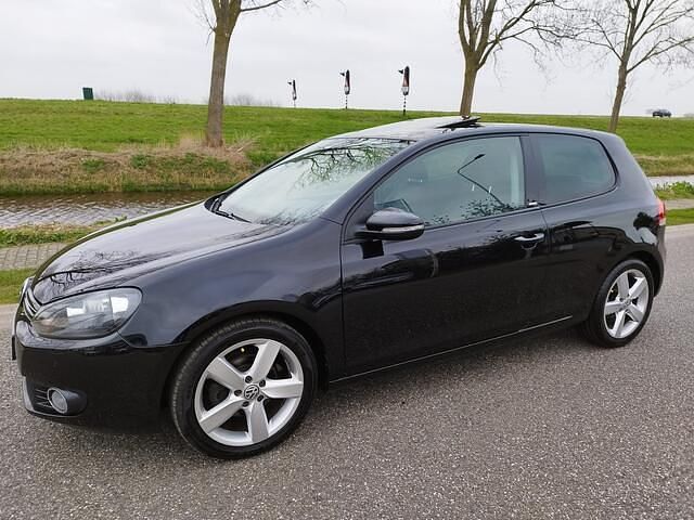 Occasion VW Golf VII 105 PK (77 kW) 2012 Zwart Hatchback