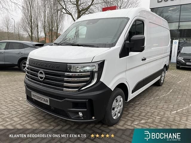 Wit Nieuw 2025 Nissan Interstar Van | € 43.799 - Afbeelding 1/4