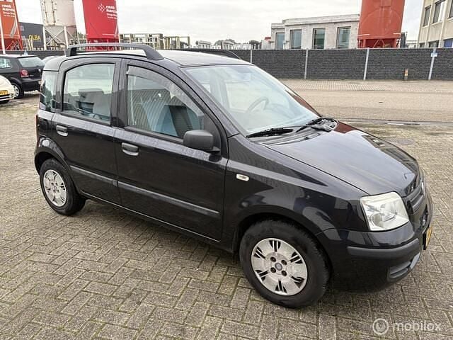 Zwart Gebruikt 2010 Fiat Panda Hatchback | € 1.650 (Goede deal) - Afbeelding 1/4