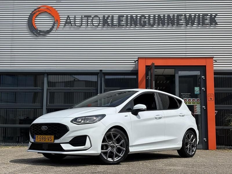Wit Gebruikt 2023 Ford Fiesta ST-Line X Hatchback | € 19.450 (Iets duurder) - Afbeelding 1/4
