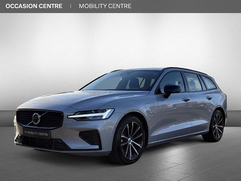 Grijs Occasion 2024 Volvo V60 Plus Stationwagen | € 42.950 (Eerlijke prijs) - Afbeelding 1/4