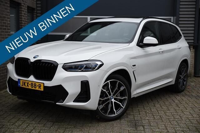 Wit Gebruikt 2022 BMW X3 Executive SUV | € 42.990 (Super prijs) - Afbeelding 1/4