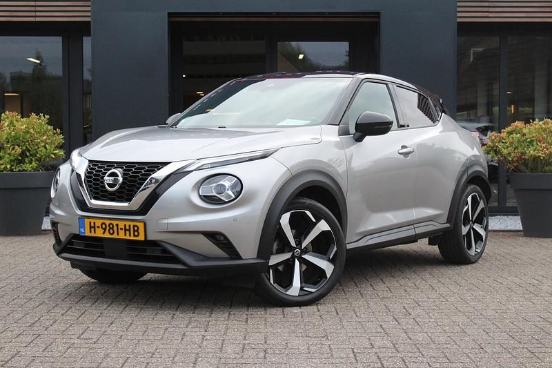 Grijs Gebruikt 2020 Nissan Juke SUV | € 19.950 (Eerlijke prijs) - Afbeelding 1/4