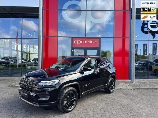 Zwart Gebruikt 2022 Jeep Compass Limited SUV | € 27.999 (Eerlijke prijs) - Afbeelding 1/4