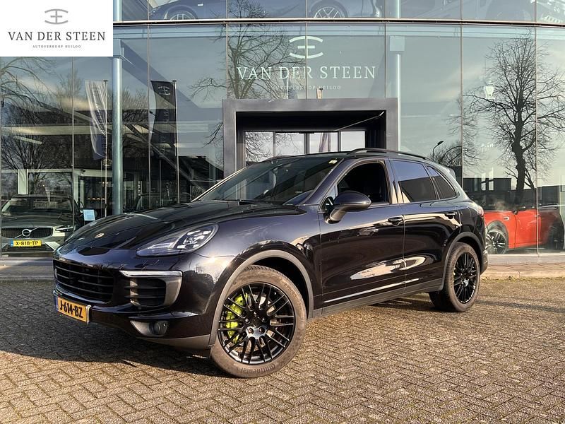 Zwart Occasion 2020 Porsche Cayenne SUV | € 29.950 - Afbeelding 1/4