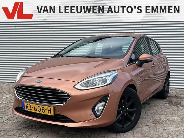 Oranje Gebruikt 2018 Ford Fiesta Titanium Hatchback | € 10.900 (Goede deal) - Afbeelding 1/4