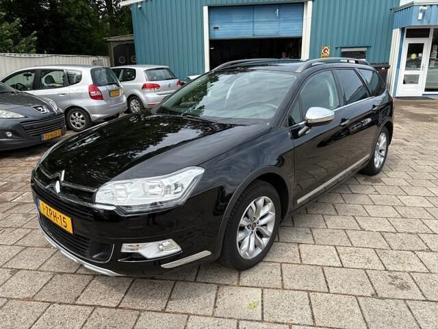 Zwart Gebruikt 2015 Citroën C5 Business Class Stationwagen | € 8.950 (Duur) - Afbeelding 1/4